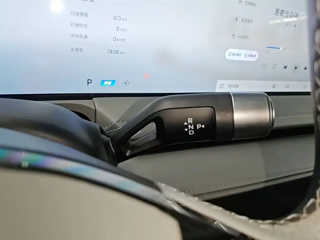 Geely Galaxy Galaxy E8 2025 700km Long Voyage Smart Drive Edition фото 14