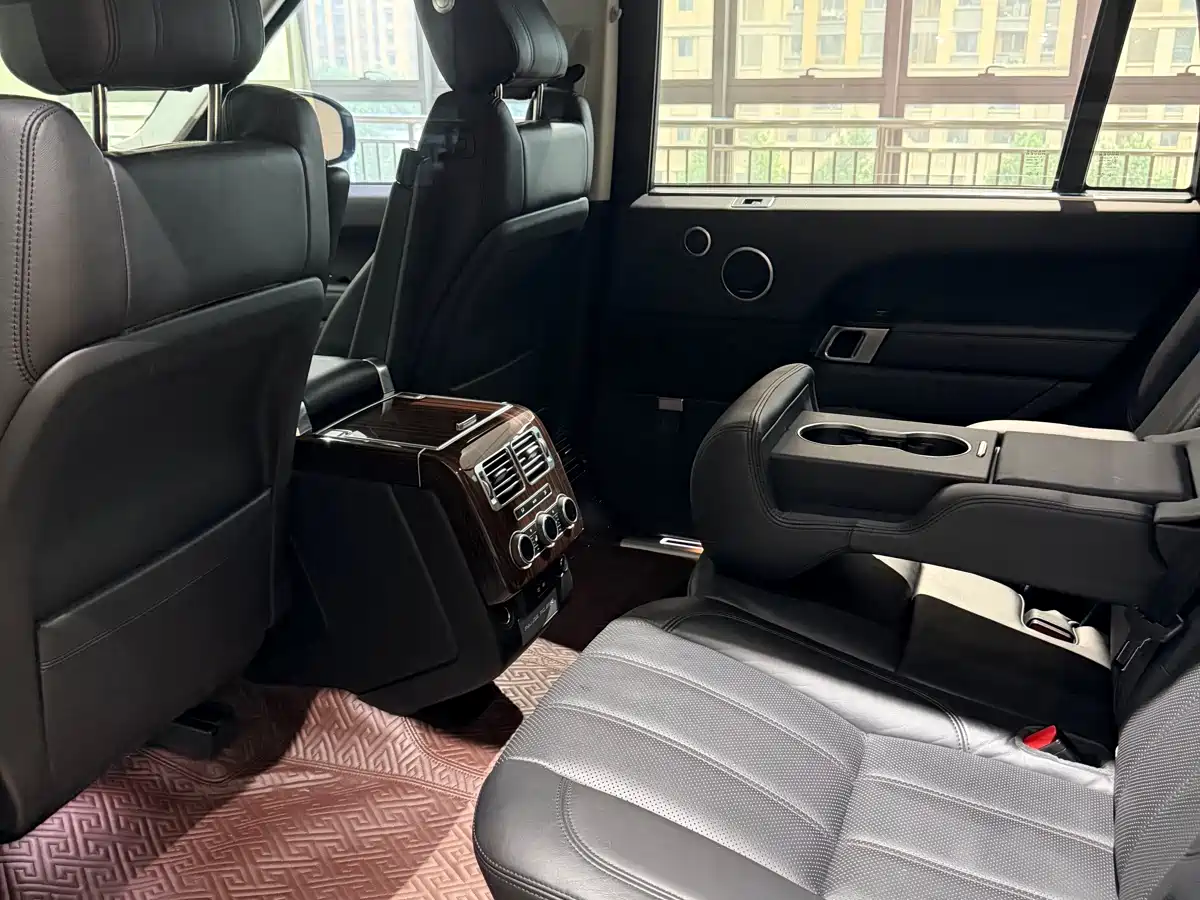 Land Rover Range Rover 2016 3.0 SC V6 Vogue LWB фото 10