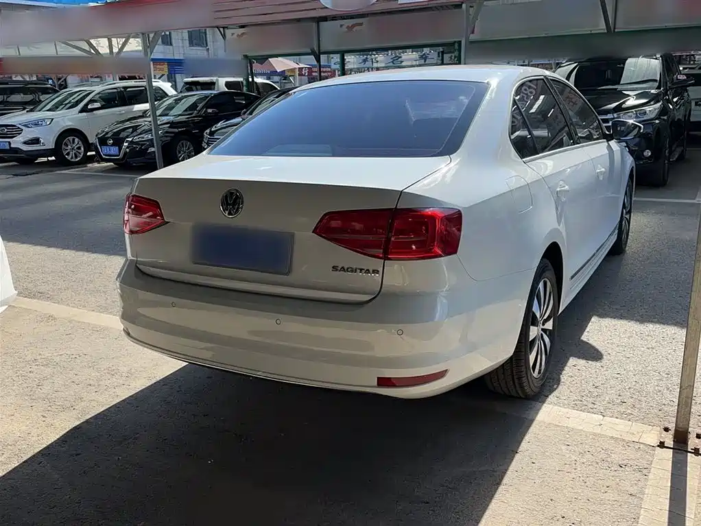 Volkswagen Sagitar 2017 1.6L Automatic Comfort фото 23