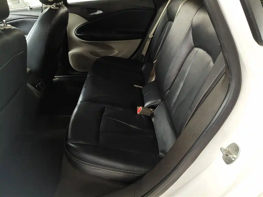 Buick Verano 2015 Sedan 15S Automatic Progressive фото 17