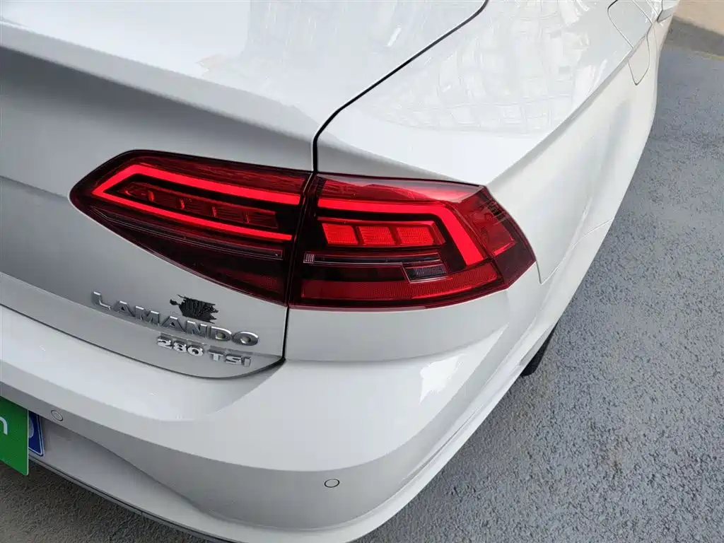 Volkswagen Lamando 2021 280TSI DSG Comfort Edition фото 24