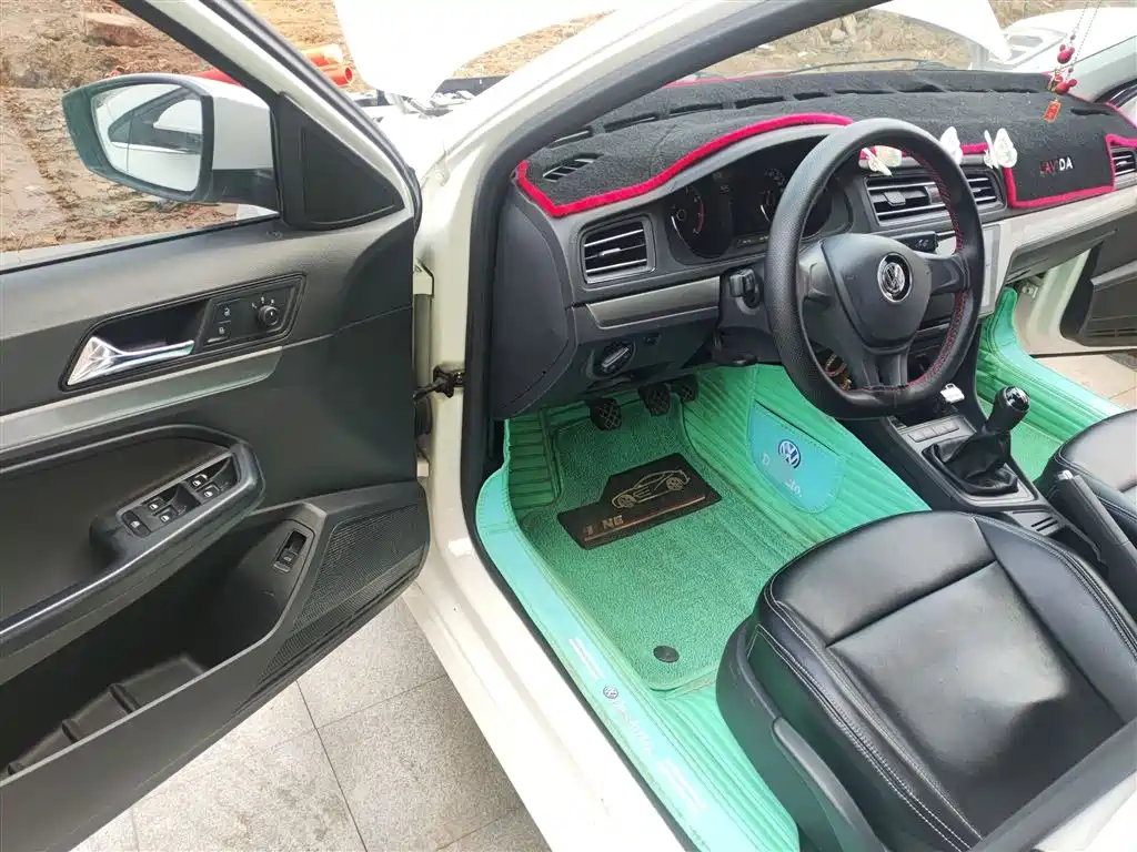Volkswagen Lavida 2019 Lavida Start 1.5L Manual Trend (China VI) фото 12