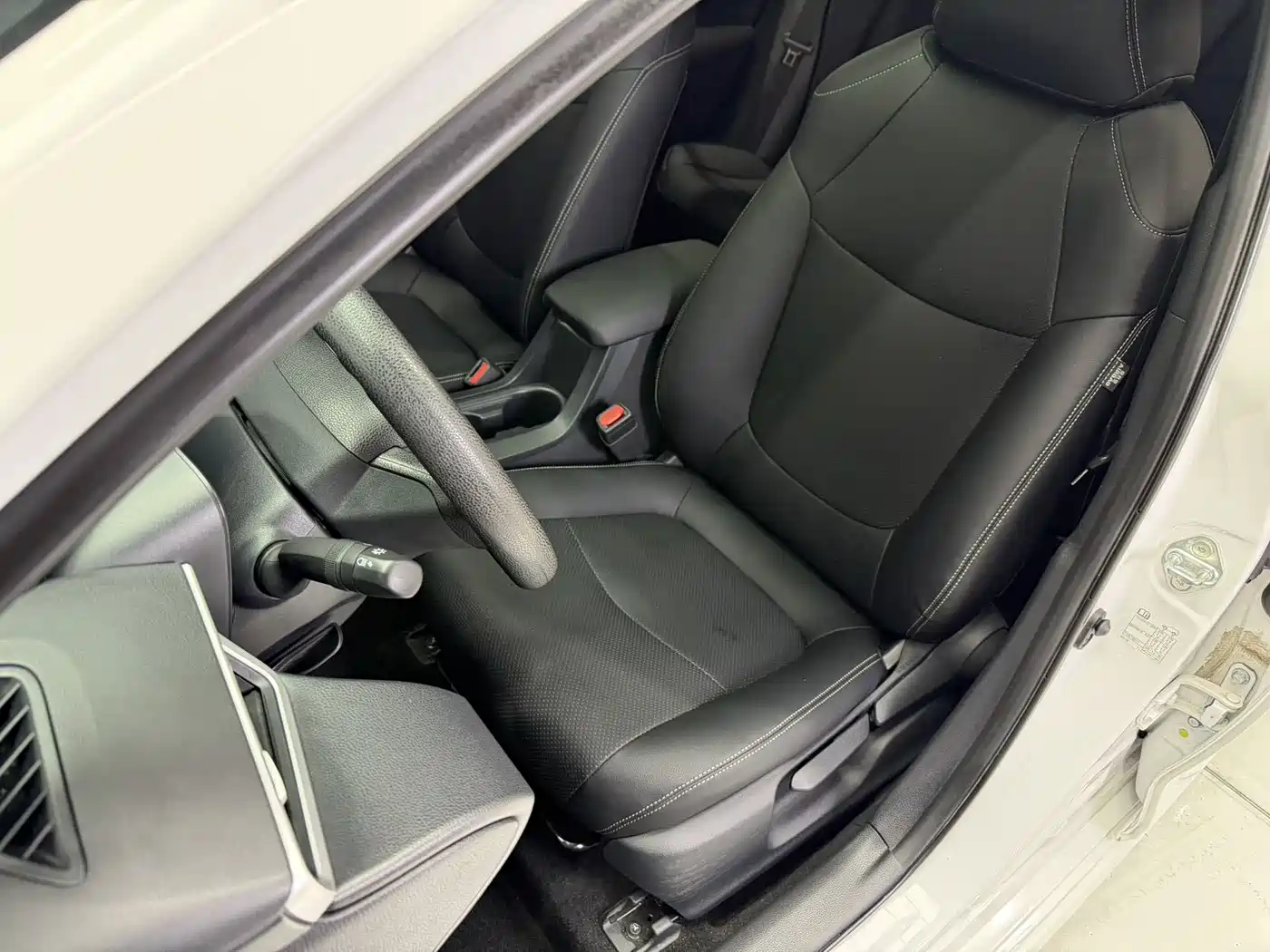 Toyota Corolla 2023 1.2T Elite Edition фото 8