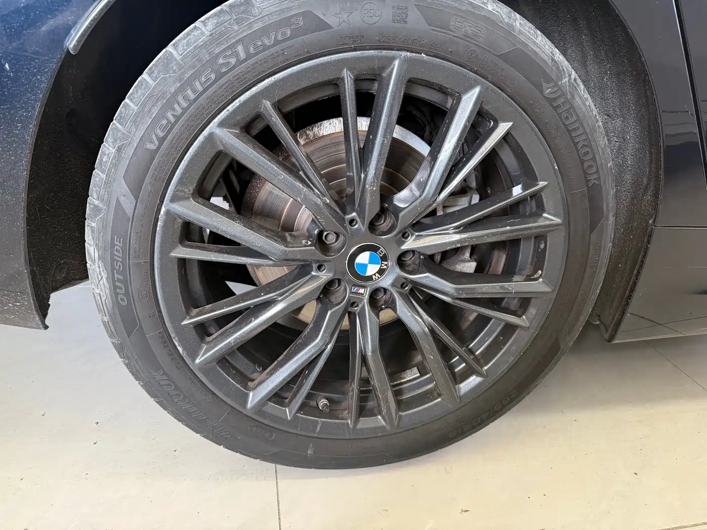 BMW 3 Series 2020 325Li M Sport Black Night Package фото 9