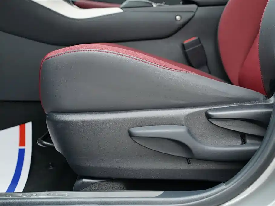 Lexus NX 2020 200 FWD Sharp Edition China VI фото 8