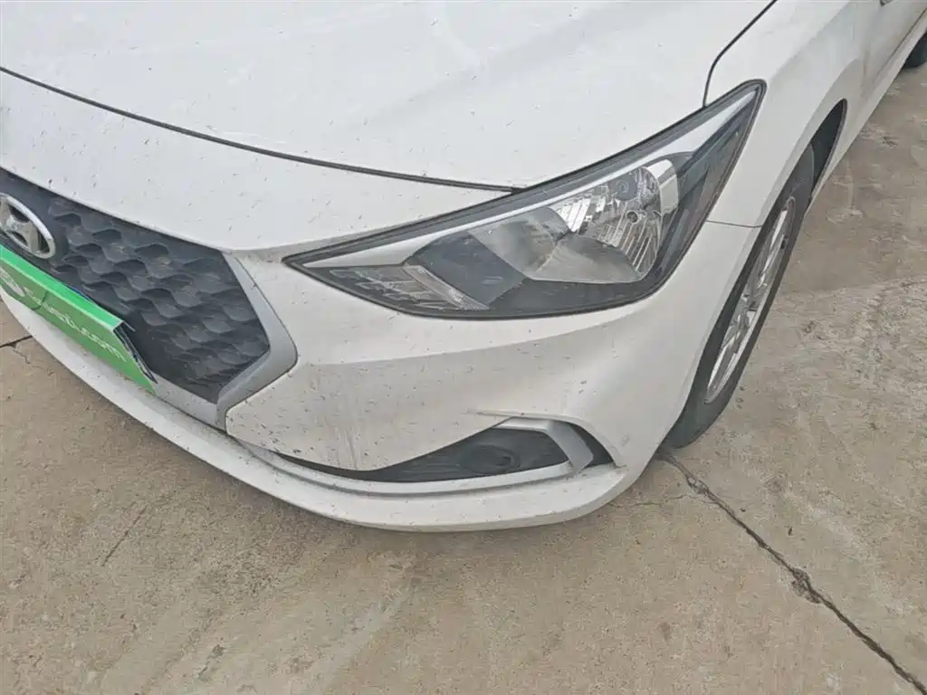 Hyundai Elantra 2018 1.6L Automatic Pleasing Edition GL China VI фото 18