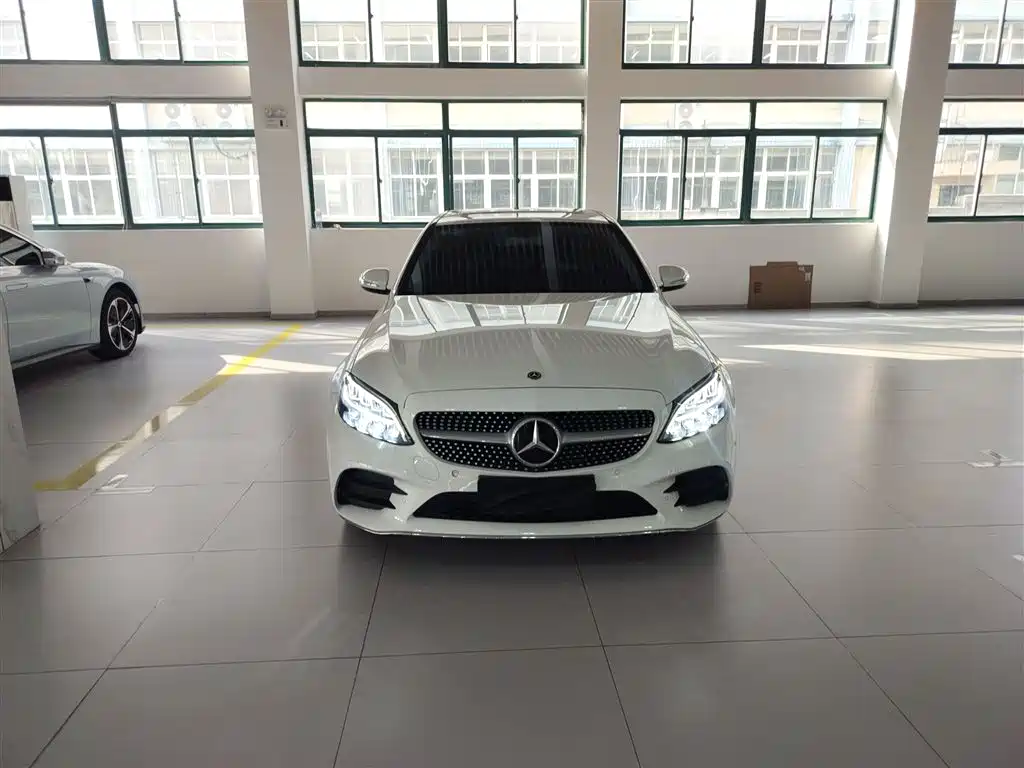 Mercedes-Benz C-Class 2020 Facelift C 200 L Fashion Sport Version фото 3