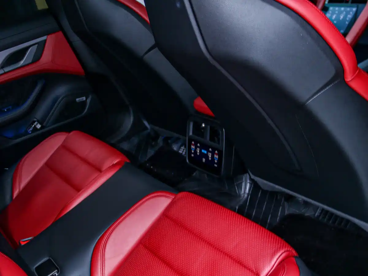 Porsche Taycan 2019 Taycan 4S фото 7