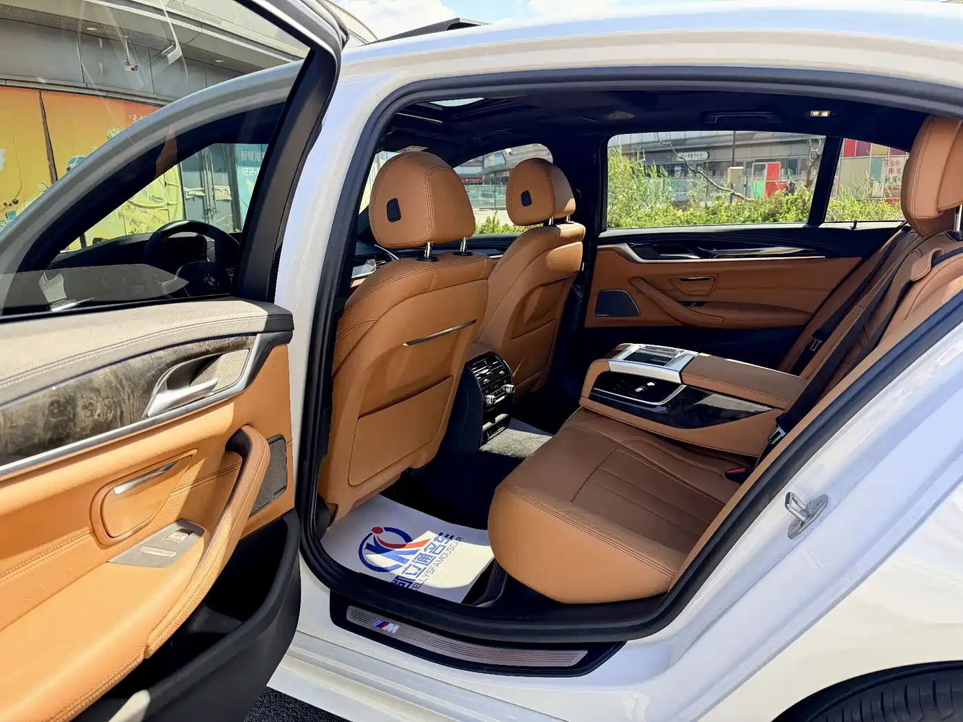 BMW 5 Series 2020 530Li Exclusive M Sport Package фото 8