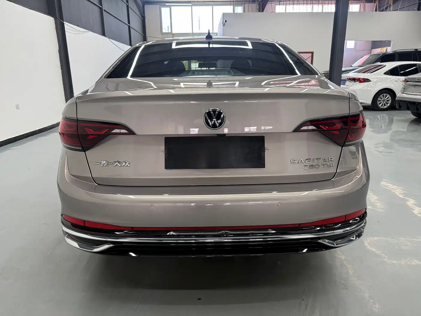 Volkswagen Sagitar 2023 280TSI DSG Beyond Lite фото 5