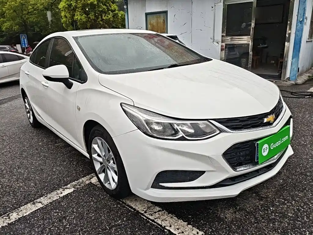 Chevrolet Cruze 2018 2018 320 Automatic Pioneer Sunroof Edition
