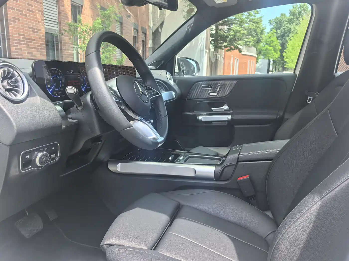 Mercedes-Benz EQB 2025 EQB 260 фото 12