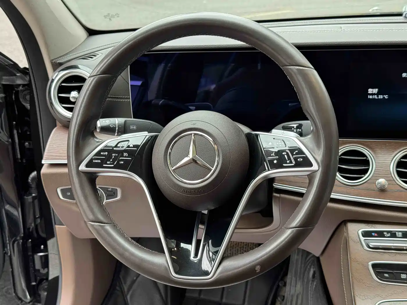 Mercedes-Benz E-Class 2023 E 300 L Fashion фото 8