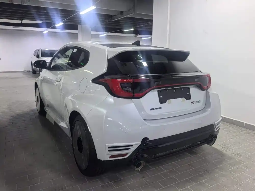 Toyota GR YARIS 2024 GR Evolution Edition фото 7