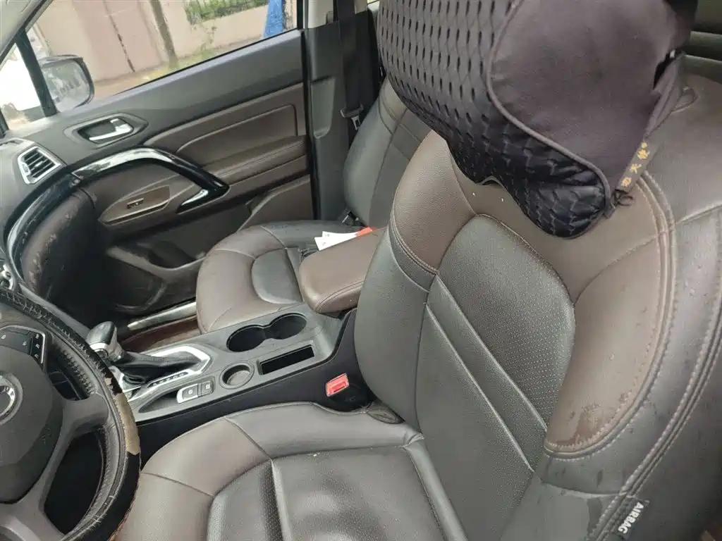 GAC Trumpchi Trumpchi GS4 2016 235T G-DCT Luxury Edition фото 8