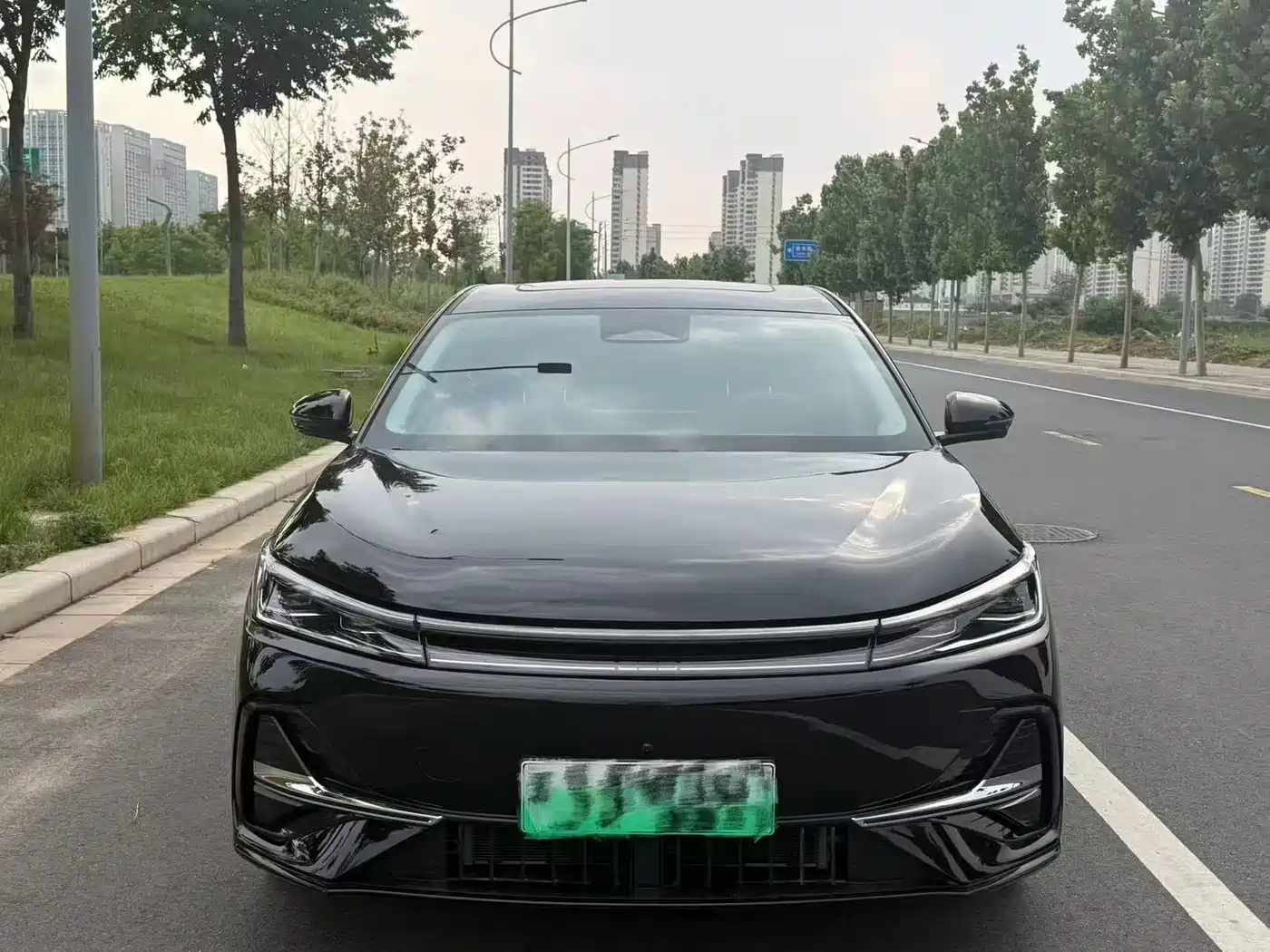 Geely Galaxy Galaxy A7 2025 EM-i 150km Long Voyage Edition фото 2