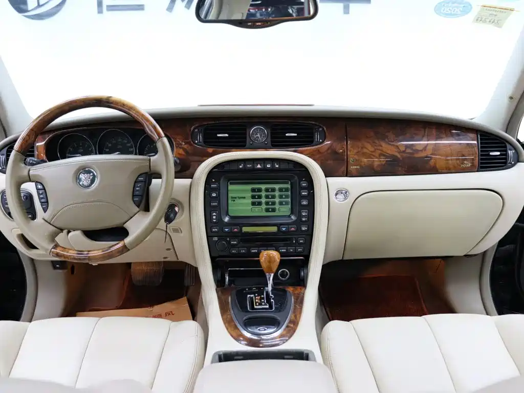 Jaguar XJ 2005 2004 Model XJ8 4.2
