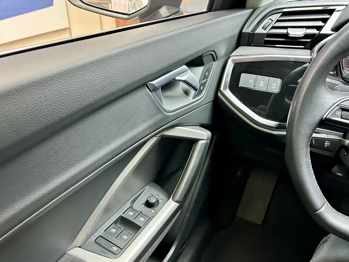 Audi Q3 2023 35 TFSI Fashion Dynamic (1.4T) фото 17