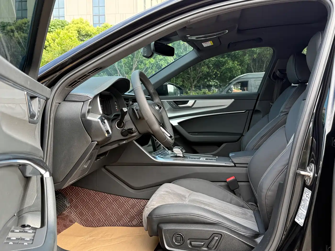 Audi A6L 2021 45 TFSI quattro Exclusive Sport фото 5