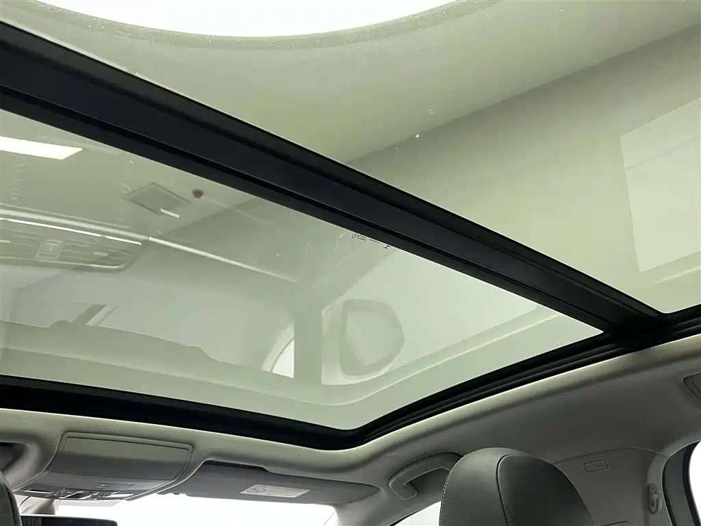 Volkswagen Touran 2021 Touran L 280TSI DSG Cross Edition 6-seater фото 14
