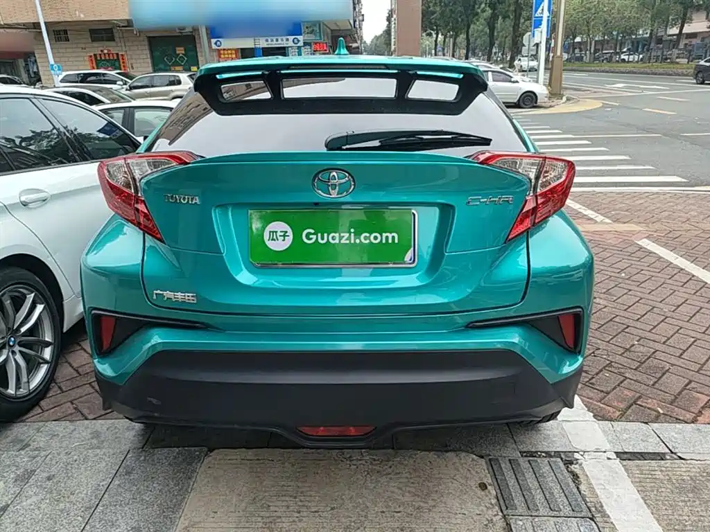 Toyota C-HR 2018 2.0L Leading Edition China VI фото 6