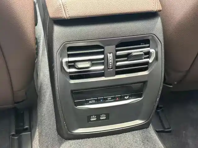 BMW i3 2022 eDrive 35 L фото 6