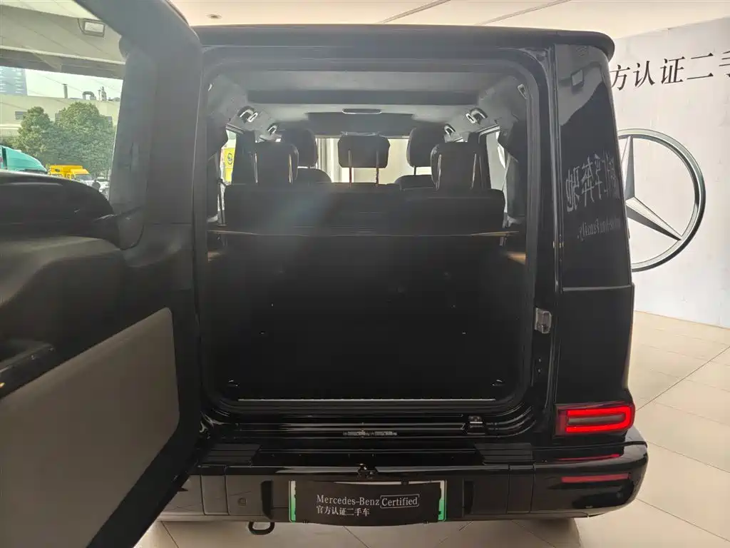 Mercedes-Benz G-Class New Energy 2025 G580 Launch Special Edition фото 12