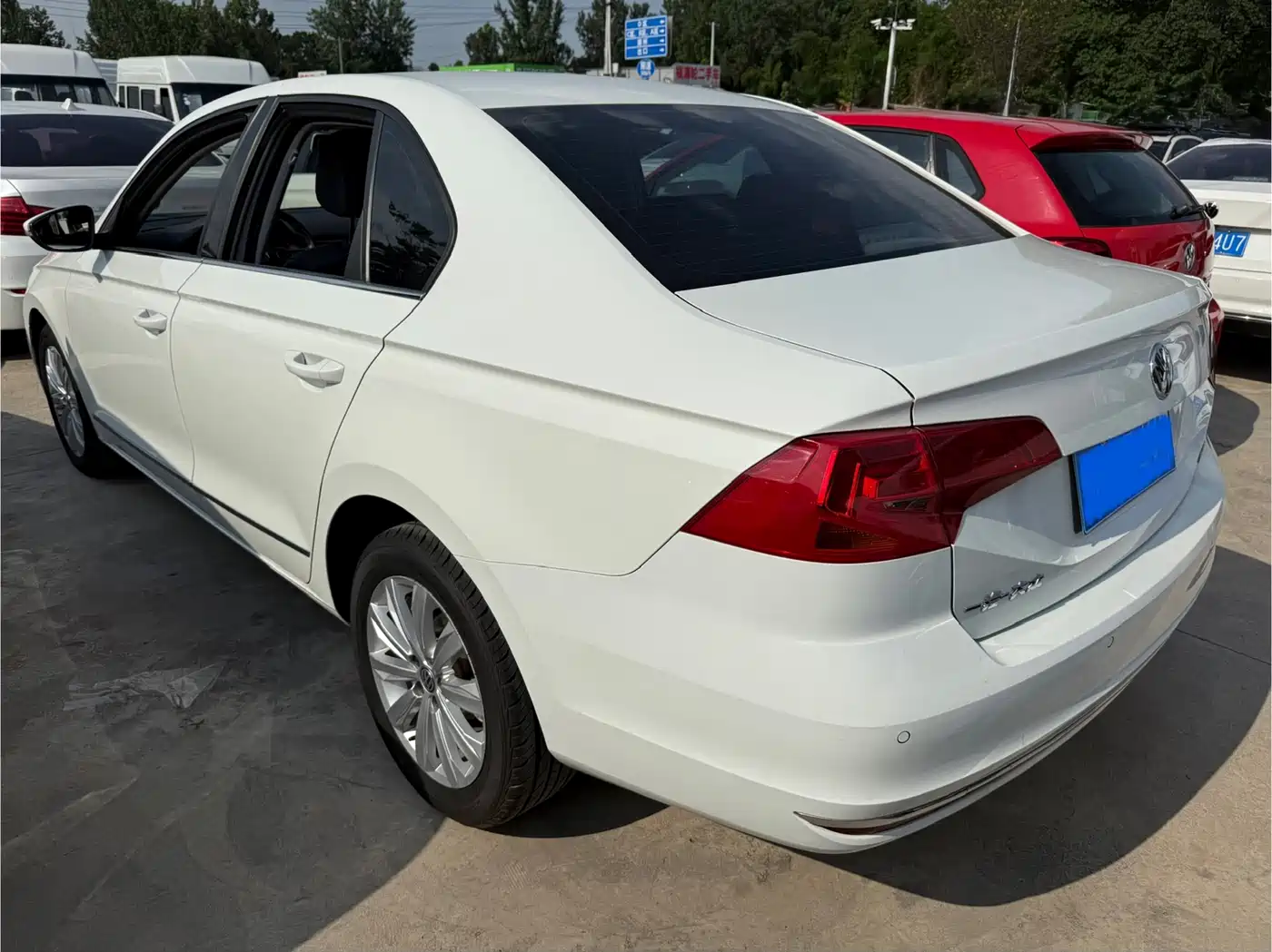Volkswagen Bora 2016 Model 1.6L Automatic Comfort фото 9