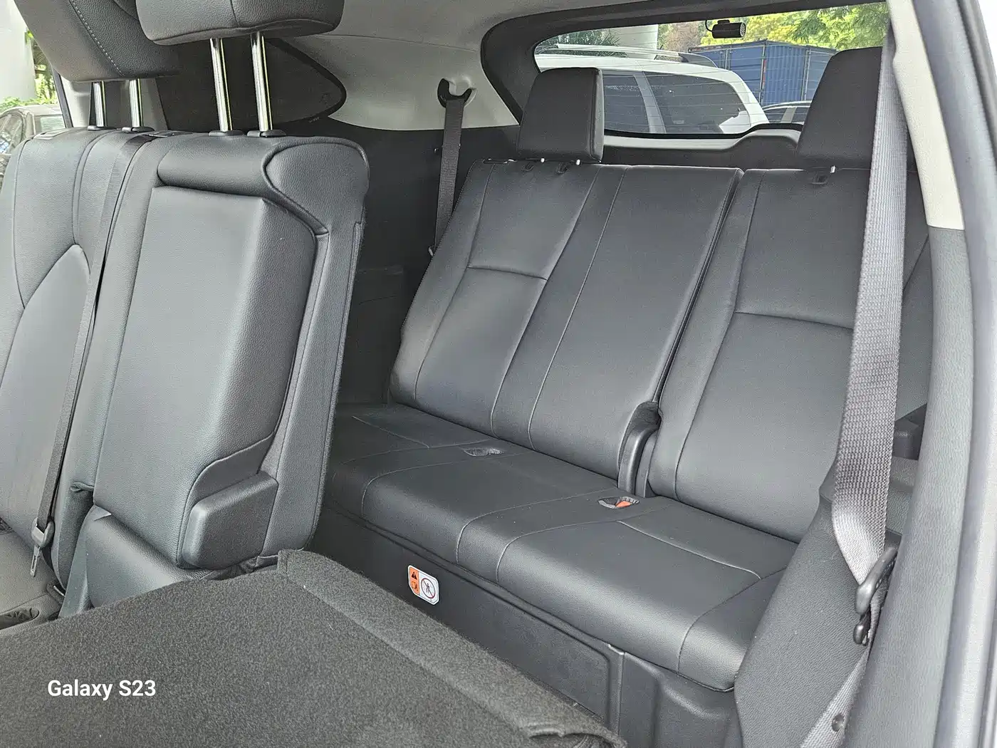 Toyota Highlander 2022 Dual Engine 2.5L 2WD Premium 7-Seater фото 18