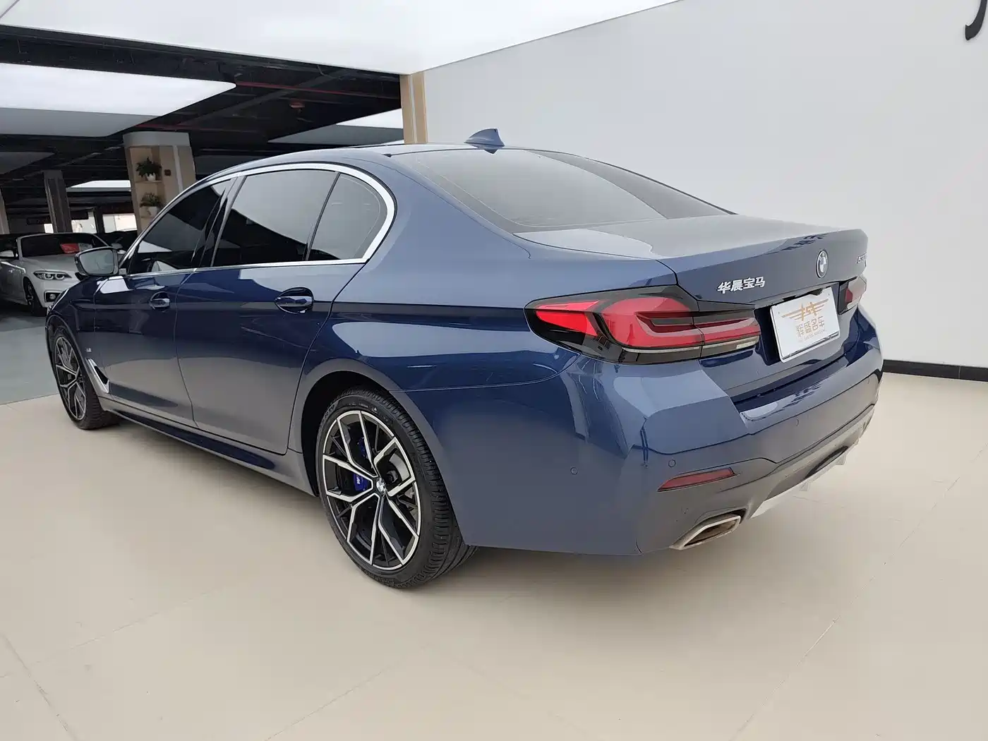 BMW 5 Series 2021 530Li Premium M Sport Package фото 8