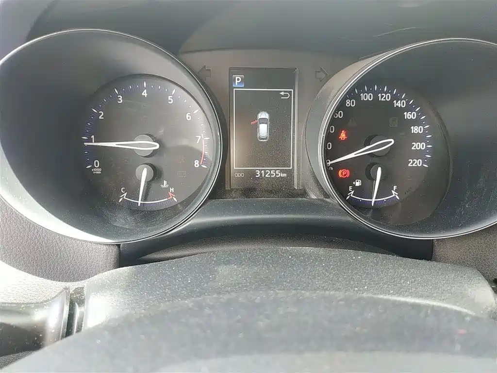 Toyota C-HR 2020 Model 2.0L Leading фото 8