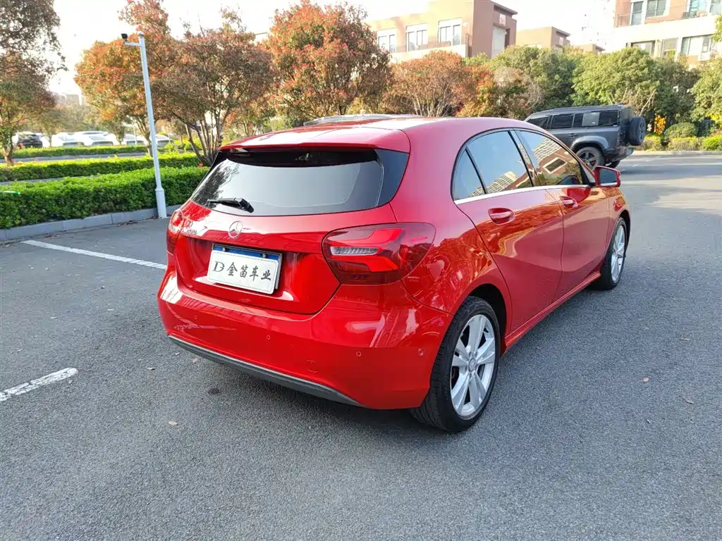 Mercedes-Benz A-Class (Import) 2016 A 200 Dynamic фото 10