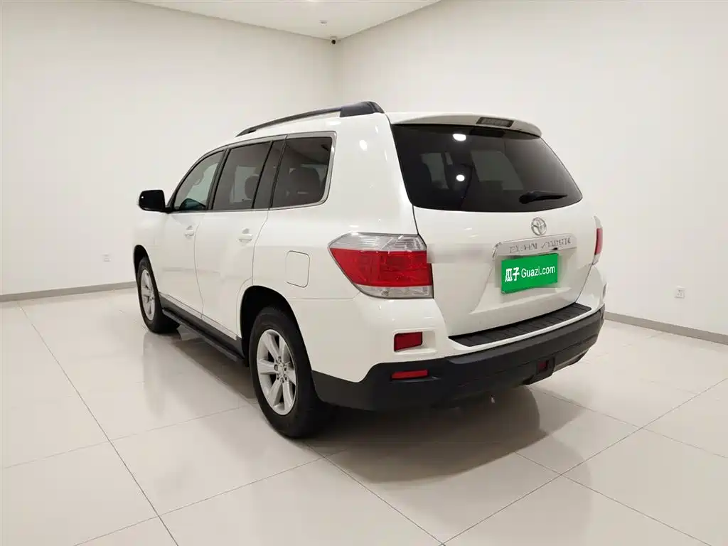 Toyota Highlander 2012 2.7L 2WD 5-seater Elite Edition фото 4