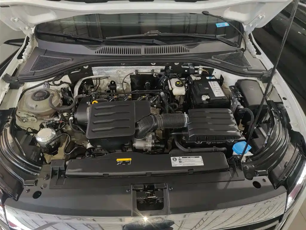 Volkswagen Lavida 2024 Model 1.5L Automatic Delight Edition фото 16