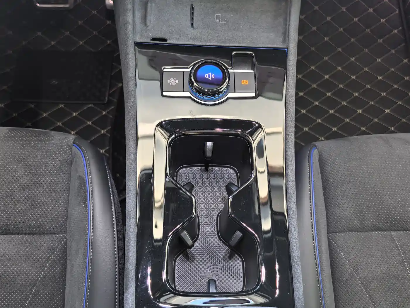 Volkswagen Tiguan L 2024 PRO 380TSI 4WD R-Line Premium Edition фото 11