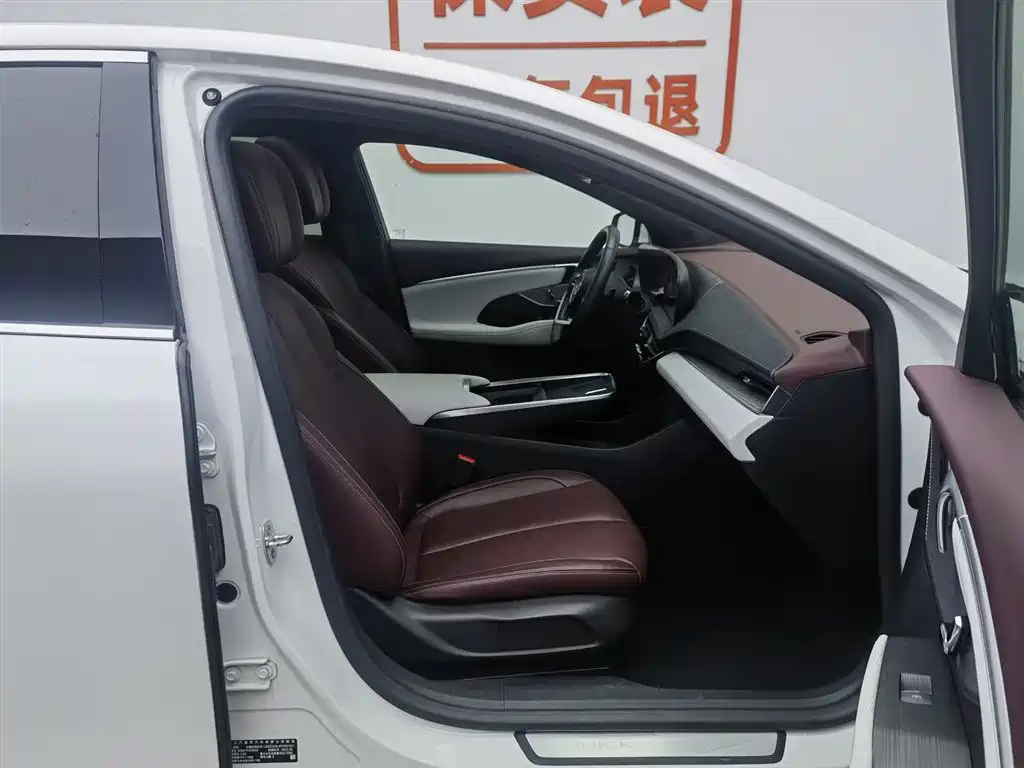 Buick LaCrosse 2023 28T Premium Edition фото 23