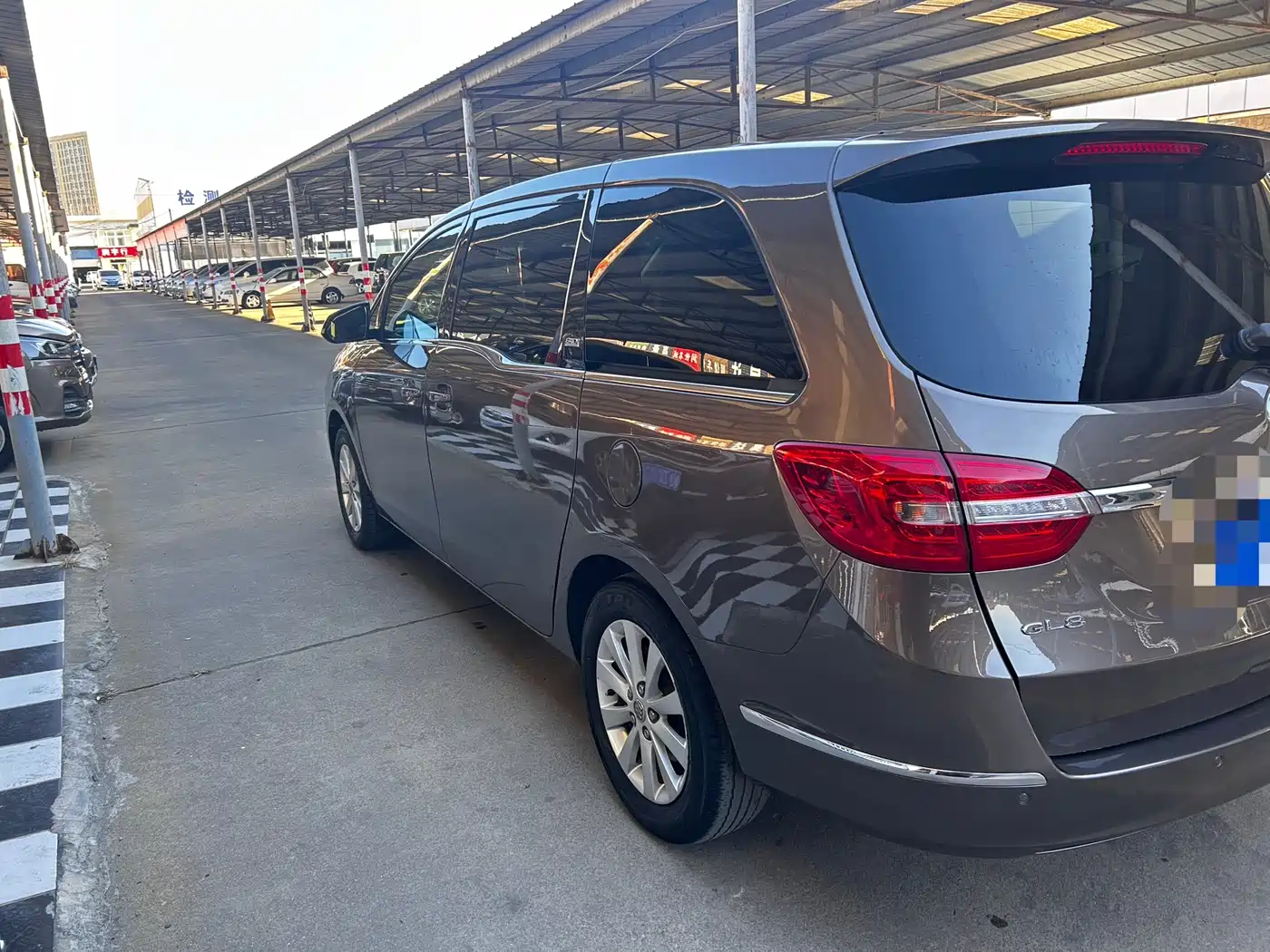 Buick GL8 2014 2.4L CT Luxury Business Comfort фото 11