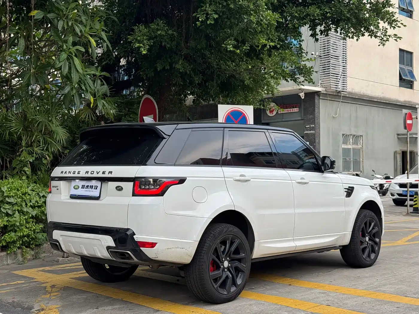 Land Rover Range Rover Sport 2020 3.0 L6 HSE DYNAMIC фото 12