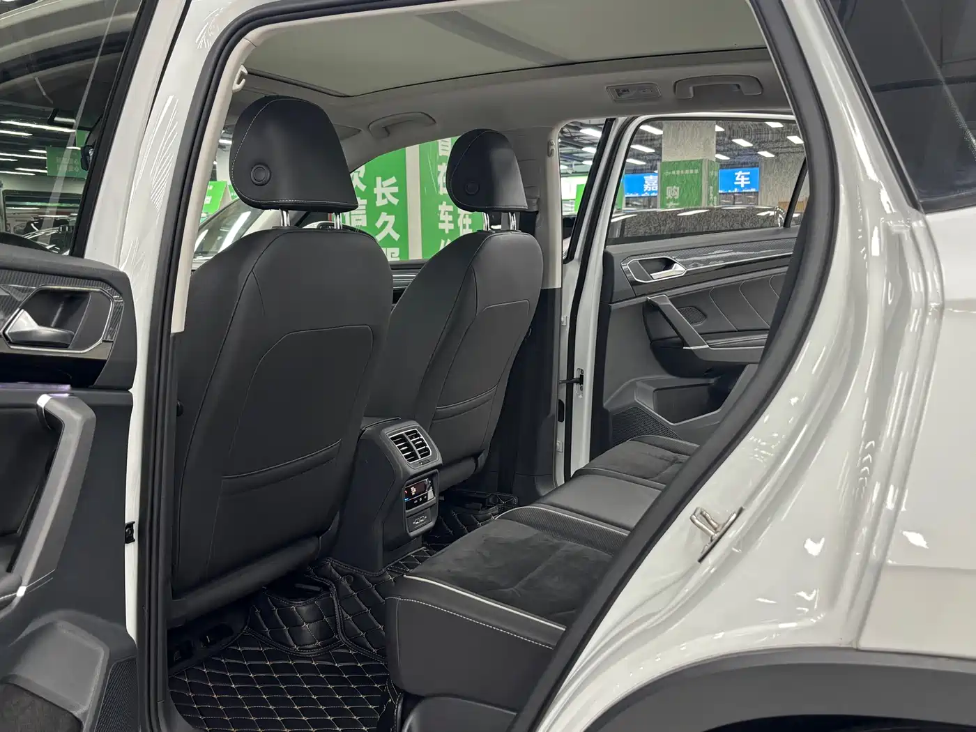 Volkswagen Tayron 2020 330TSI 2WD Luxury Smart Edition Pro фото 8