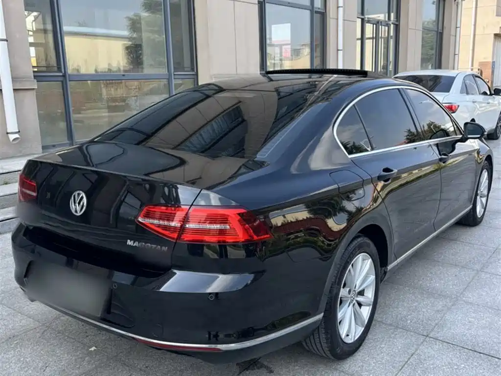 Volkswagen Magotan 2018 330TSI DSG Leading фото 14