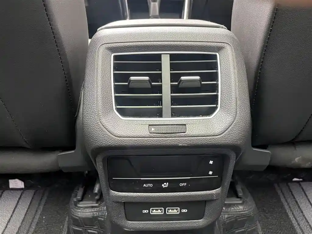 Volkswagen Tayron 2024 330TSI 2WD Luxury Plus Advanced фото 21
