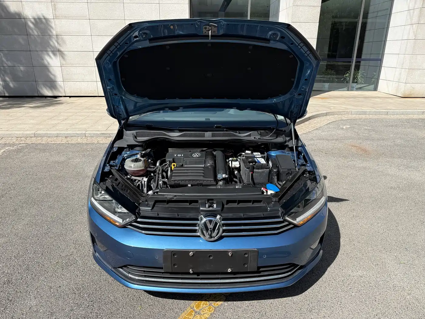 Volkswagen Golf Sportsvan 2018 230TSI Automatic Luxury фото 16