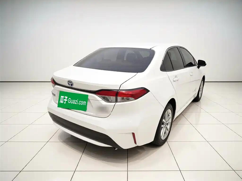 Toyota Levin 2022 Dual Engine 1.8H E-CVT Luxury Edition фото 4