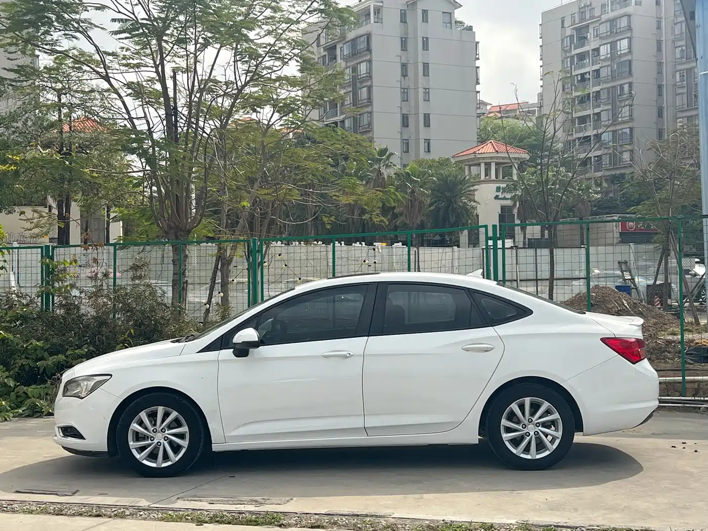 Buick Verano 2017 Sedan 15S Automatic Leading фото 3