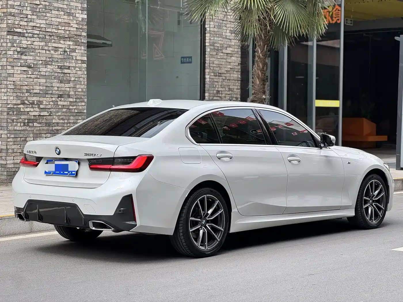 BMW 3 Series 2023 320Li M Sport Package фото 6