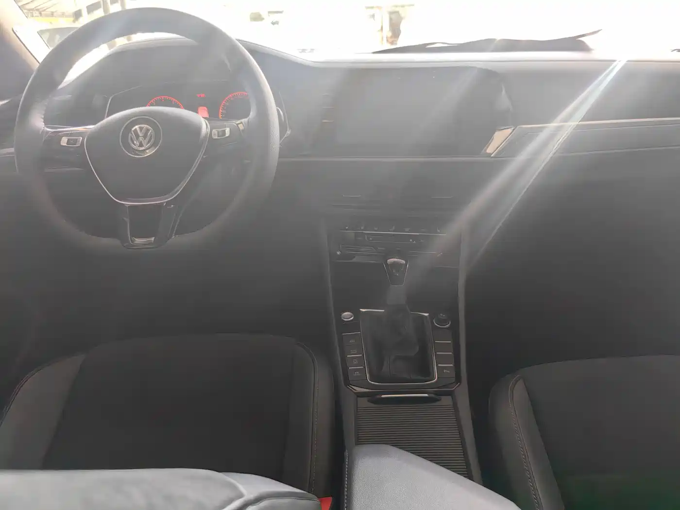 Volkswagen Sagitar 2021 280TSI DSG Excellence Edition фото 10