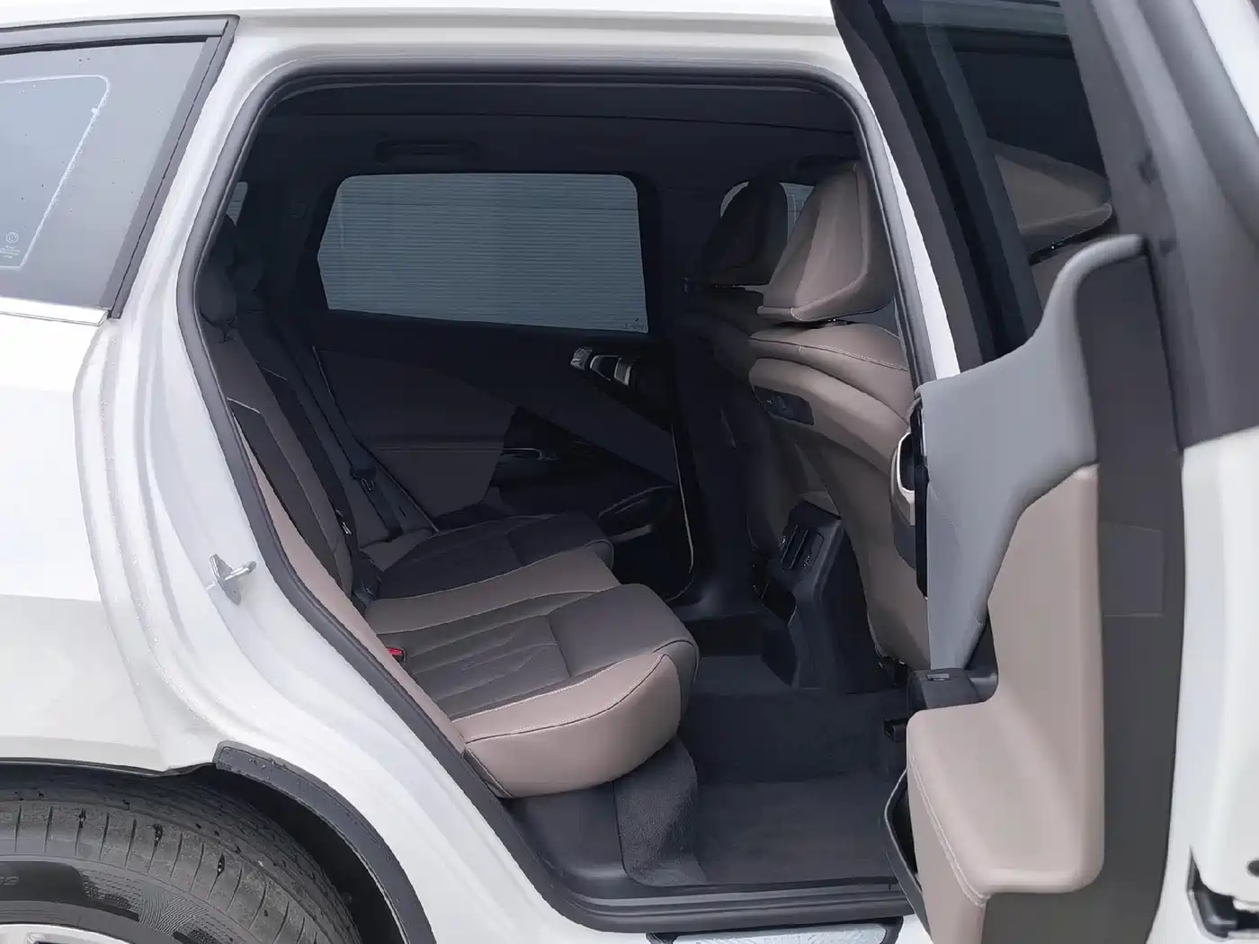 BMW X3 2025 Facelift xDrive25L Luxury Package фото 18