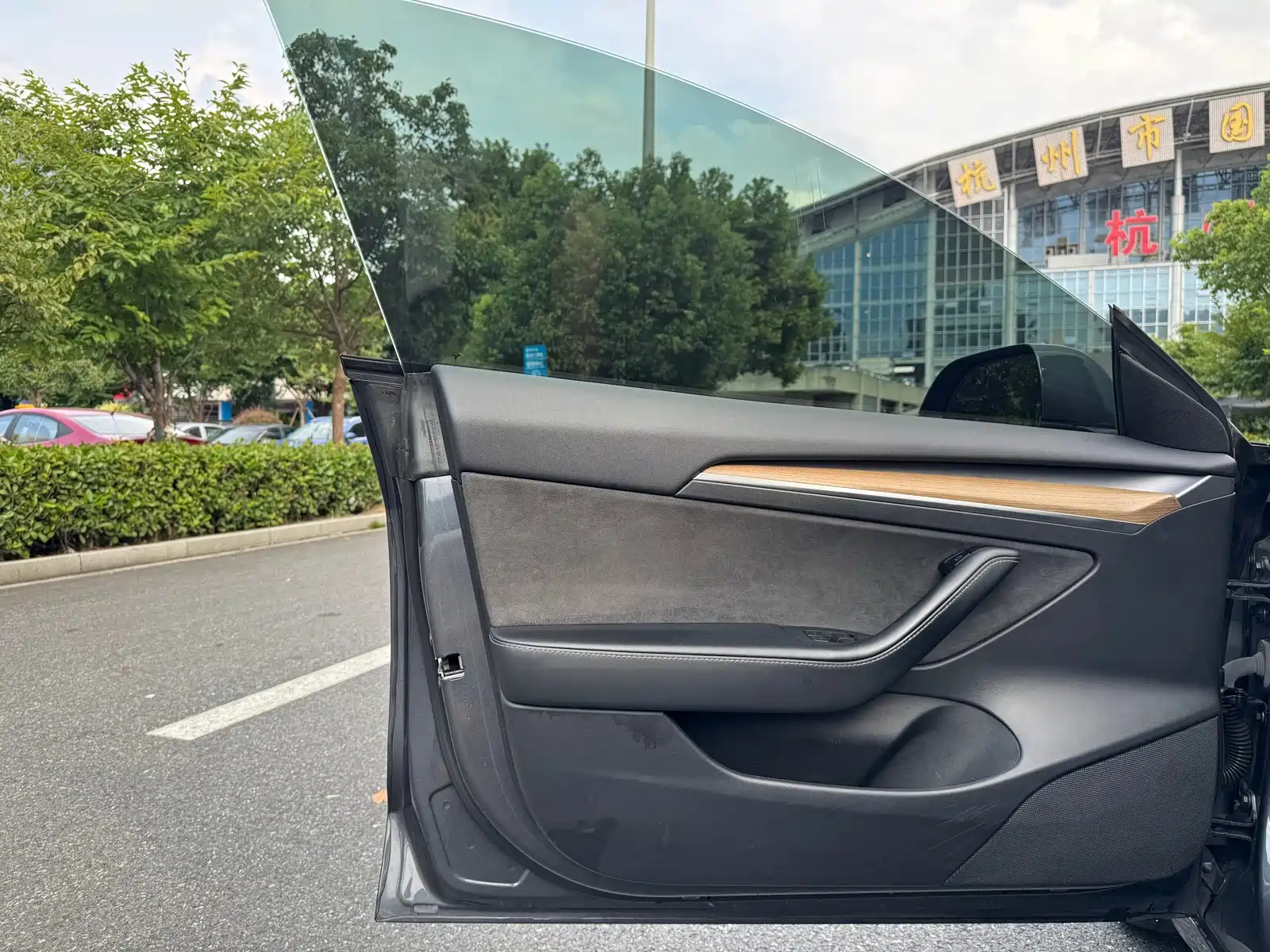 Photo 12 - Tesla Model 3