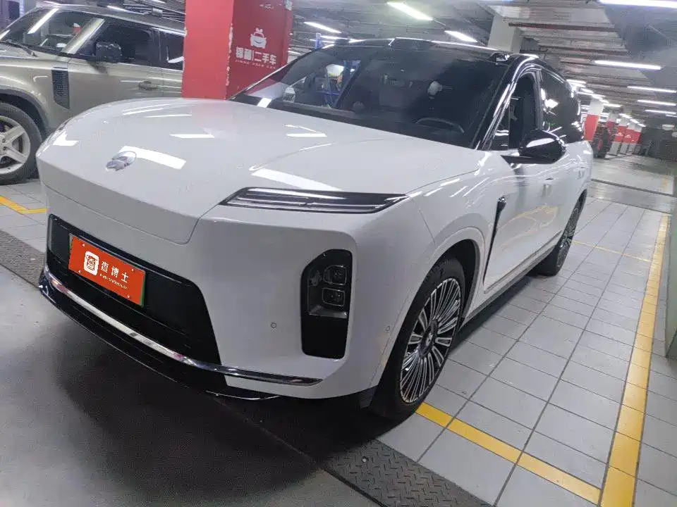NIO ES8 2025 Model 6-Seat Executive Luxury Edition