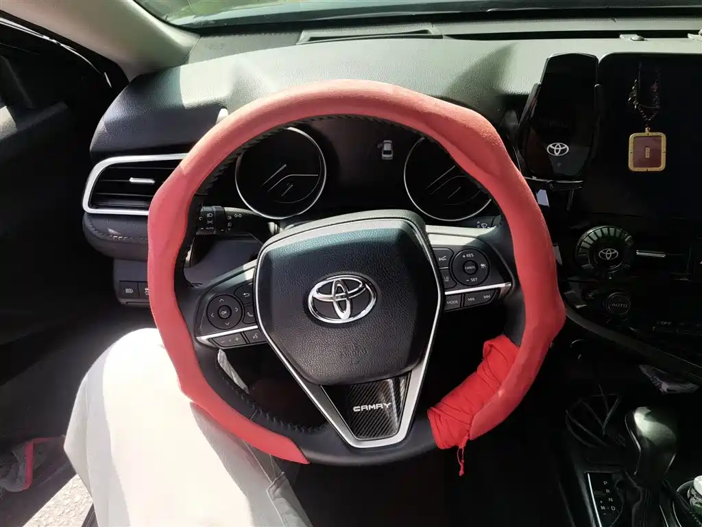 Toyota Camry 2023 2.0G Luxury Edition фото 6
